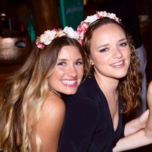 Meet your Posher, Becca